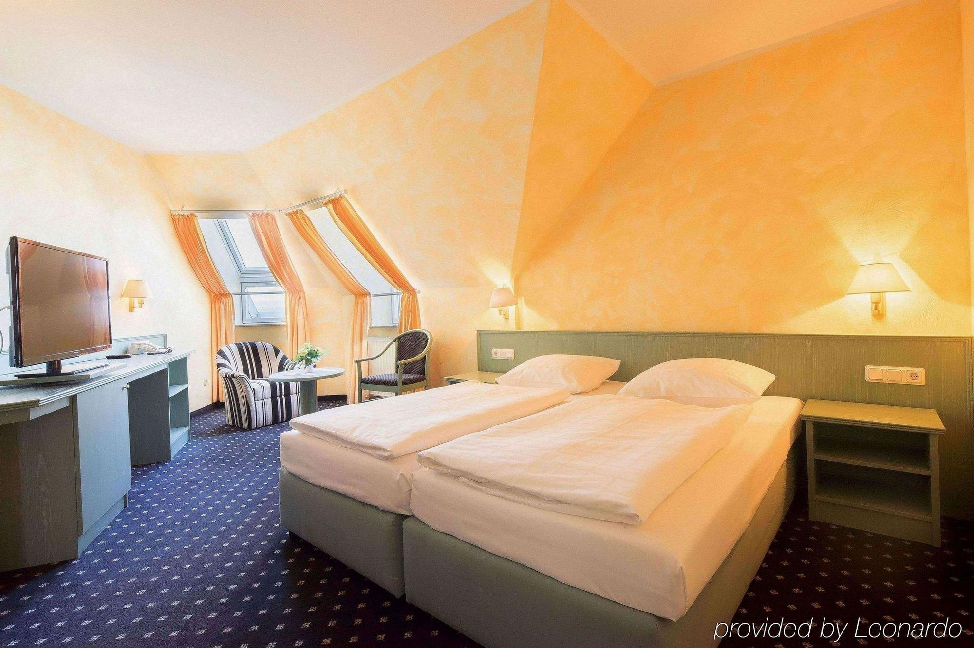 Trip Inn Hotel Astoria Гёттинген Экстерьер фото