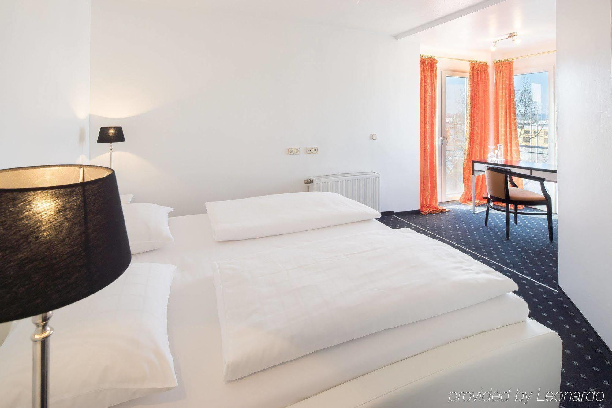 Trip Inn Hotel Astoria Гёттинген Экстерьер фото